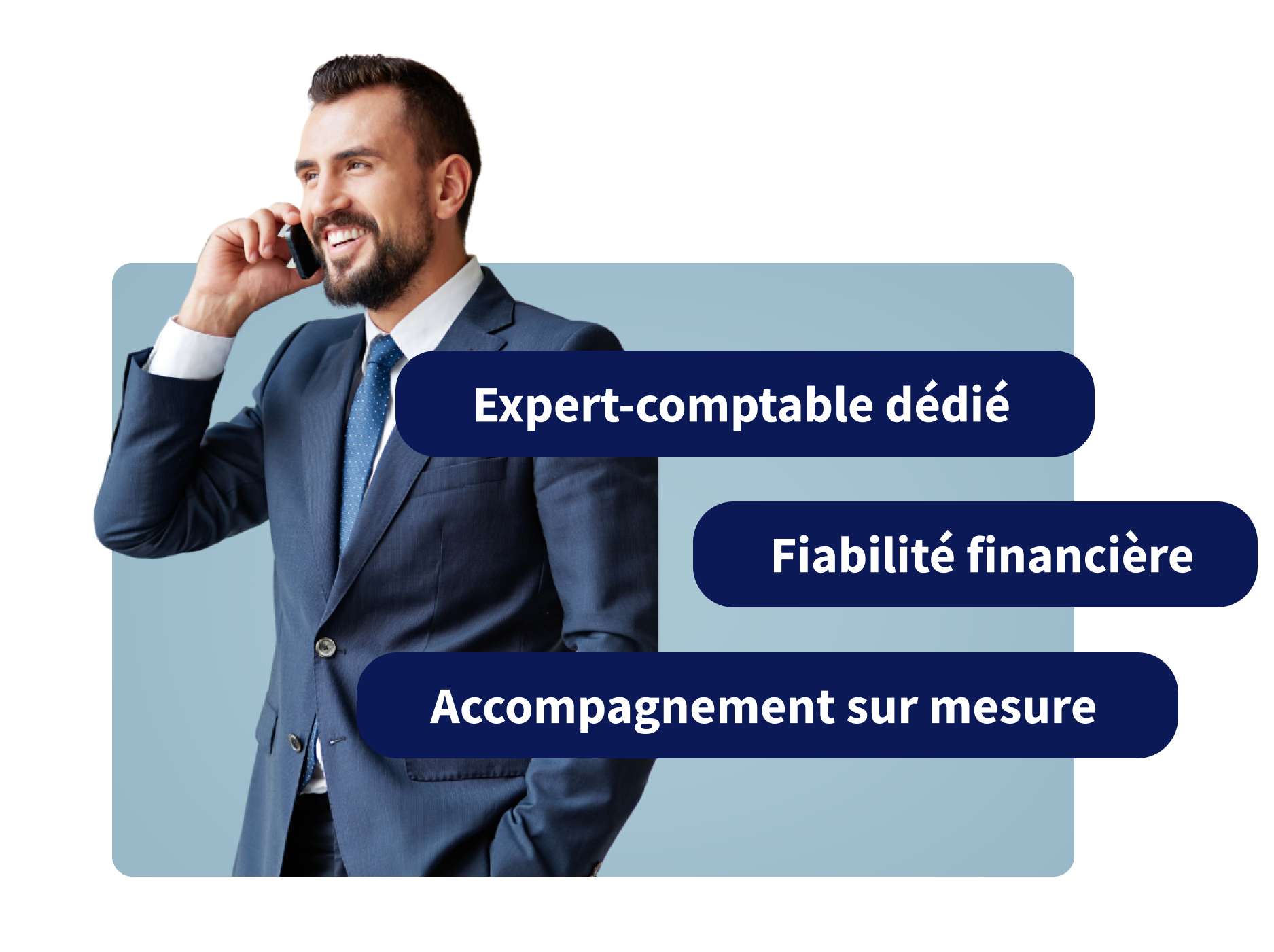 Collaborateur comptable au téléphone avec l'un de ses clients.